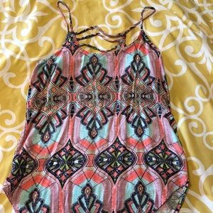 Colorful tank worn back line details